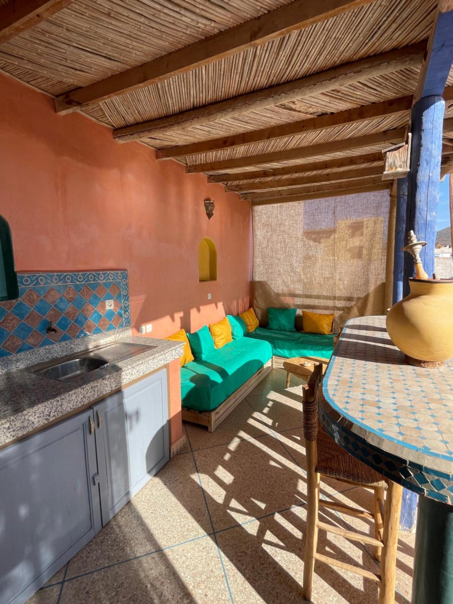 The Rainbow House Apartman Mirleft Kültér fotó